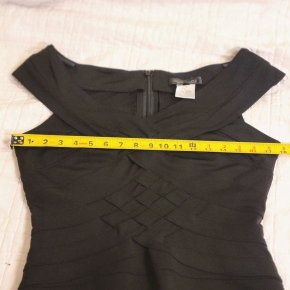 Tadashi SHOJI Black Off Shoulder Dress size M - Picture 13 of 16